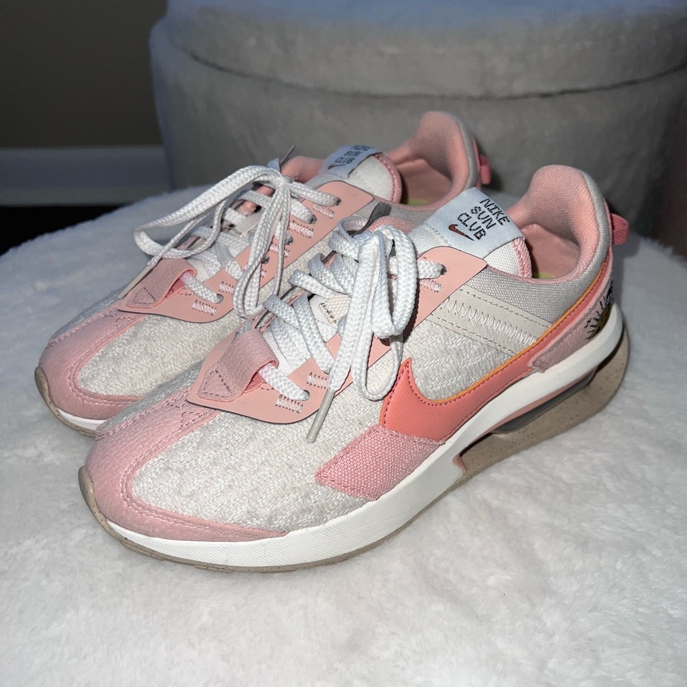 Nike Wmns Air Max Pre-Day SE 'Sun Club - Light Orewood Brown'